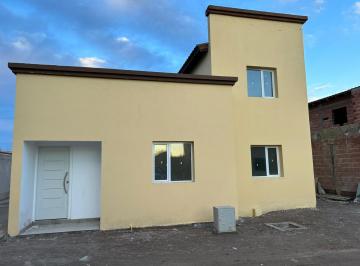 PH · 98m² · 3 Ambientes · 1 Cochera · Vende PH en Complejo Cerrado