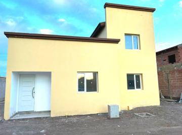 PH · 98m² · 3 Ambientes · 1 Cochera · Vende PH en Complejo Cerrado