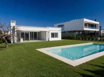 Casa · 206m² · 6 Ambientes · Casa en Alquiler en El Naudir, Escobar, G. B. a. Zona Norte