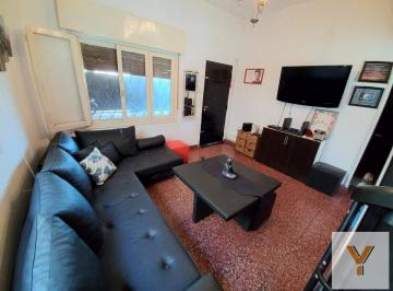 Casa · 155m² · 5 Ambientes · 2 Cocheras · Casa en Venta - 4 Dorm. 3 Baños - 155 m² - Villa Ballester