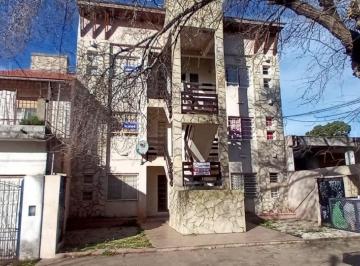 Departamento de 2 ambientes, Santa Teresita · Departamento con Gas Natural, Primer Piso