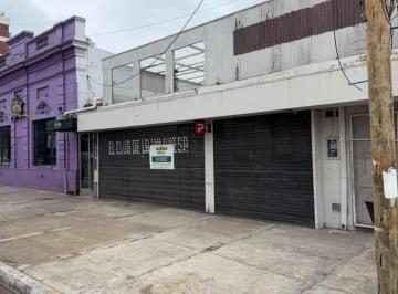 Local comercial · 200m² · Local en Moreno