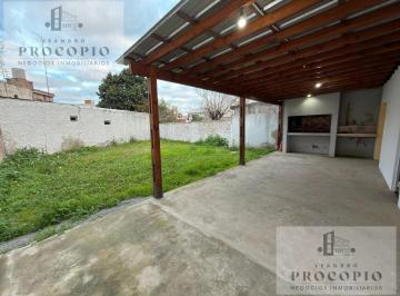 PH · 70m² · 3 Ambientes · 3 Cocheras · PH - Dos Unidades - Dos Ambientes - Parque, Parrilla y Cochera - Alquiler en Moreno