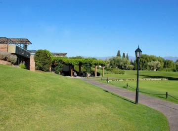 Casa · 209m² · 7 Ambientes · 2 Cocheras · Casa Bº Club de Campo Ubicación Privilegiada