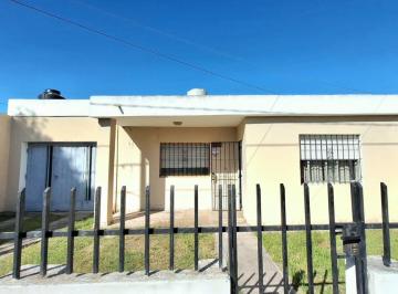 Casa · 100m² · 4 Ambientes · 1 Cochera · Venta Casa 2 Dorm., B° Patricios, Cordoba.