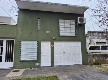 PH · 70m² · 3 Ambientes · 1 Cochera · Alquiler Departamento de Tres Ambientes con Cochera