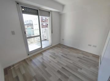 Departamento · 31m² · 2 Ambientes · Alquiler Departamento 1 Dormitorio, en El Centro, con Balcón Al Frente.