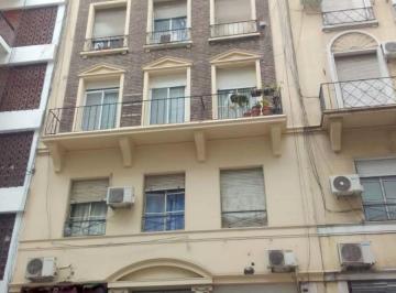 Departamento de 2 ambientes, Recoleta · Uruguay Al 800 y Paraguay, Recoleta. Planta Baja Contrafrente. Dúplex 2 Ambientes 43 m² Reciclado