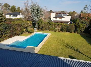 Casa · 224m² · 6 Ambientes · 1 Cochera · Alquiler Temporario Club de Campo Pueyrredón