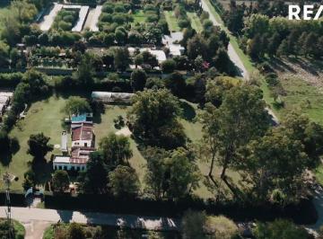 Quinta vacacional · 219m² · 4 Dormitorios · 1 Cochera · Venta Quinta Ministro Rivadavia, Almte Brown