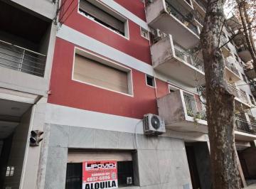 Departamento · 51m² · 2 Ambientes · Alquiler Amplio 2 Ambientes en Planta Baja, Al Frente con Patio. Luminoso. Lemos. Chacarita