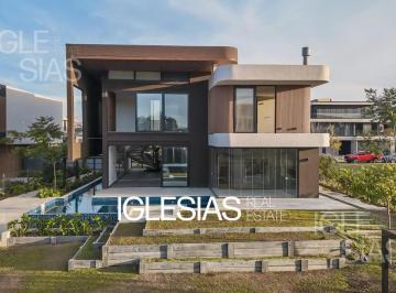 Casa · 440m² · 8 Ambientes · 2 Cocheras · Casa en Venta y Alquiler Al Río El Yacht, Nordelta