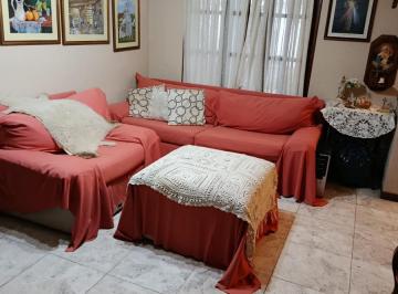Casa · 178m² · 5 Ambientes · 1 Cochera · Casa Venta Villa Cabrera 3 Dorm. Pileta y Quincho con Asador