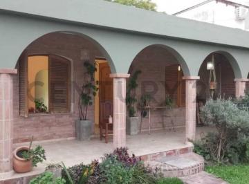 Casa · 160m² · 3 Ambientes · 1 Cochera · Casa + Departamento Venta en Villa Quisquizacate