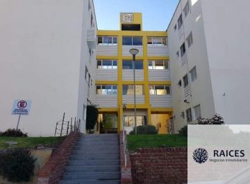 Departamento de 4 ambientes, Neuquén · Departamento en Venta en Área Centro Este