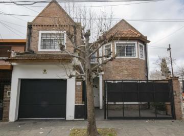 Casa · 197m² · 5 Ambientes · 2 Cocheras · Casa 5 Ambientes en Venta en Martínez