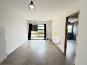 Departamento · 36m² · 2 Ambientes · Alquiler de Departamento 2 Ambientes en Haedo Al Frente con Balcón Muy Buen Estado