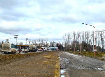 Terreno · 360m² · Terreno en Venta, Apto Desarrollo - Frente Circunvalación Pres. Perón y a m de R.65