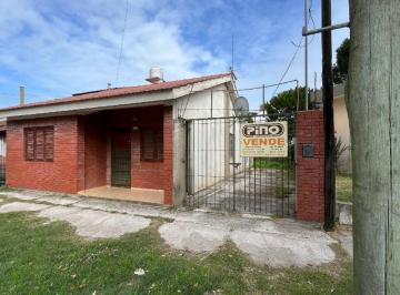 Casa de 3 ambientes, Santa Teresita · Casa Sola en El Lote - Santa Teresita