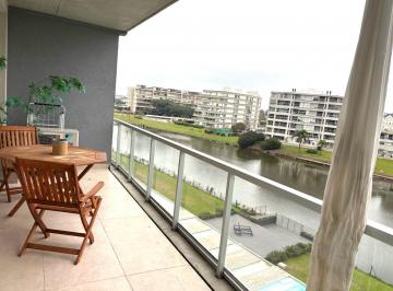 Departamento · 55m² · 2 Ambientes · Departamento con Vista Al Agua – Amueblado y Equipado de 2 Ambientes a Estrenar