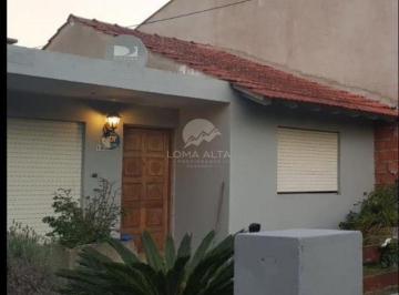 Casa · 190m² · 2 Dormitorios · Casa de Playa (Acepta Permuta en Esquel Chubut)
