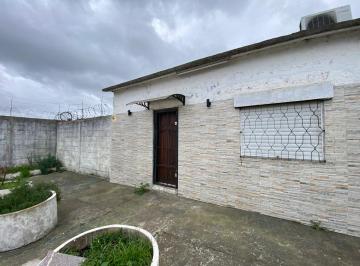 Casa · 31m² · 1 Ambiente · Alquiler Casa Monoambiente en Pando