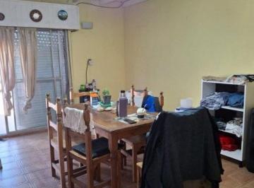 Casa · 250m² · 2 Ambientes · Venta Casa 2 Ambientes con 3 Locales Comerciales con Renta