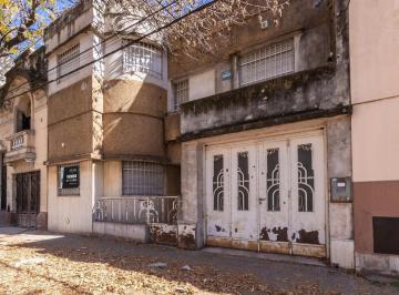 FACHADA · Venta - Casa a Refaccionar Cuatro Dorm. con Cochera y Quincho - Barrio Abasto