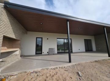 Casa · 206m² · 5 Ambientes · 2 Cocheras · Casa en Venta a Estrenar Siete Soles 3 Dorm. Una Planta