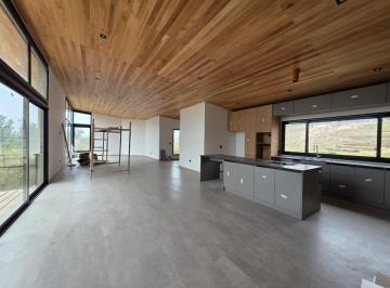 Casa · 340m² · 6 Ambientes · 2 Cocheras · Casa a Estrenar Estancia Q2 3 Dorm.