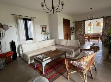 Casa de 4 ambientes, Cañuelas · Casa 4 Ambientes con Parrilla, Galería y Pileta | Chacras de La Trinidad