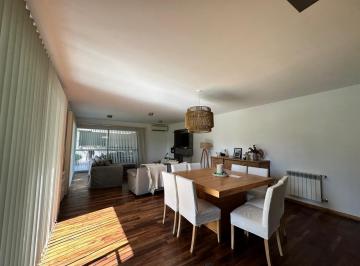 Casa · 800m² · 6 Ambientes · 2 Cocheras · Casa en Venta en Solares de San Alfonso, 3 Dorm., Pileta, Apta Crédito.