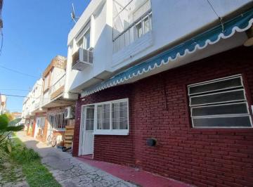 PH · 61m² · 3 Ambientes · Venta PH Castelar 3 Ambientes Apto Credito