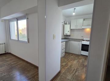 Departamento · 42m² · 2 Ambientes · 1 Cochera · Alquiler Departamento 1 Dormitorio con Cochera Echesortu