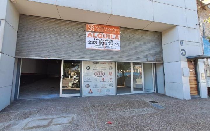 Local comercial · 400m²