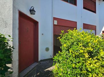 Casa · 70m² · 4 Ambientes · Venta Casa 4 Ambientes Barrio Cartero Hurlingham