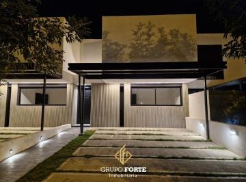 Casa · 190m² · 5 Ambientes · 2 Cocheras · Dúplex de Categoría en Venta en Greenville 2 | 4 Dorm.