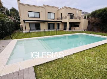 Casa · 339m² · 6 Ambientes · 2 Cocheras · Casa en Venta en Los Castores, Nordelta