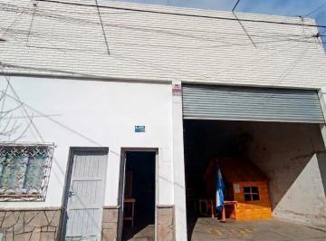 Local comercial · 528m² · 3 Ambientes · Galpón/local en Leguizamón Al 1900