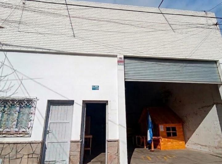 Local comercial · 528m² · 3 Ambientes