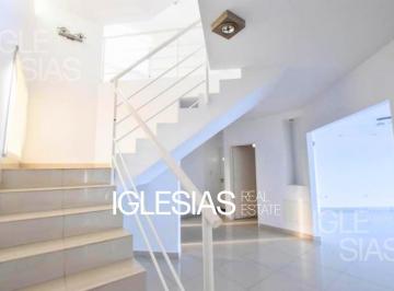 Casa · 260m² · 5 Ambientes · 2 Cocheras · Casa en Venta Al Lago en Cabos del Lago, Nordelta
