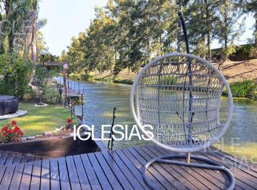 Casa · 331m² · 6 Ambientes · 2 Cocheras · Casa en Venta Al Lago, en Barrancas del Lago, Nordelta