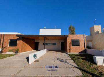 Casa · 75m² · 3 Ambientes · 1 Cochera · Dúplex de Calidad, Pb, 2d, en Quebrada de Manantiales