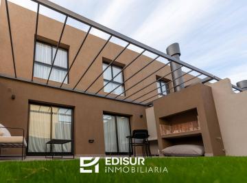 Casa · 110m² · 5 Ambientes · 1 Cochera · Duplex en Verbenas Housing Manantiales II