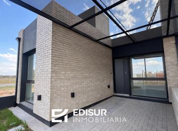 Casa · 60m² · 3 Ambientes · 2 Cocheras · Duplex Dos Dorm. en Una Planta