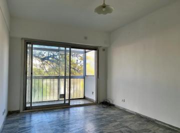 Departamento · 48m² · 3 Ambientes · Venta Departamento Tres Ambientes Floresta