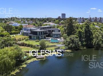 Casa · 630m² · 8 Ambientes · 2 Cocheras · Casa en Venta Al Lago en Los Castores, Nordelta