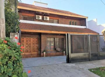 Casa de 4 ambientes, San Isidro · Venta Casa en San Isidro - 3 Dorm.