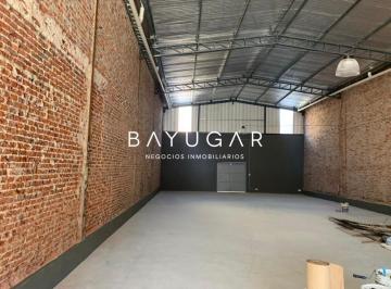 Bodega-Galpón · 250m² · 2 Ambientes · 2 Cocheras · Alquiler - Deposito en Pilar Centro