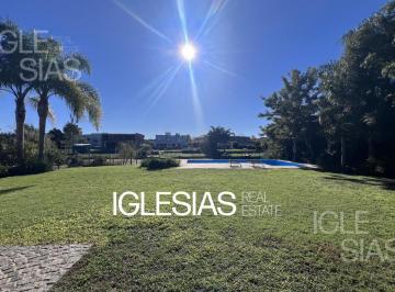 Casa · 1043m² · 7 Ambientes · 3 Cocheras · Casa en Venta y Alquiler a La Laguna en Santa Catalina, Villanueva